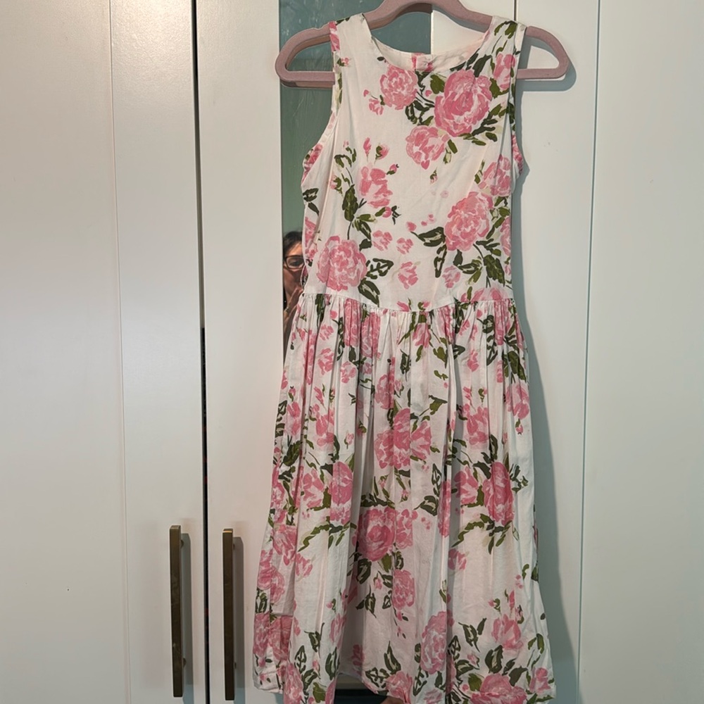Lands End kids dress. Size 8.  White with pink flowers.